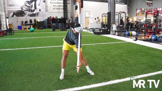 Barwis-Back-Stretch